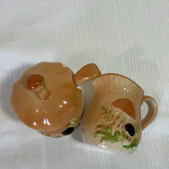 Mushrooms Sugar and Creamer - Picture 4 of 14